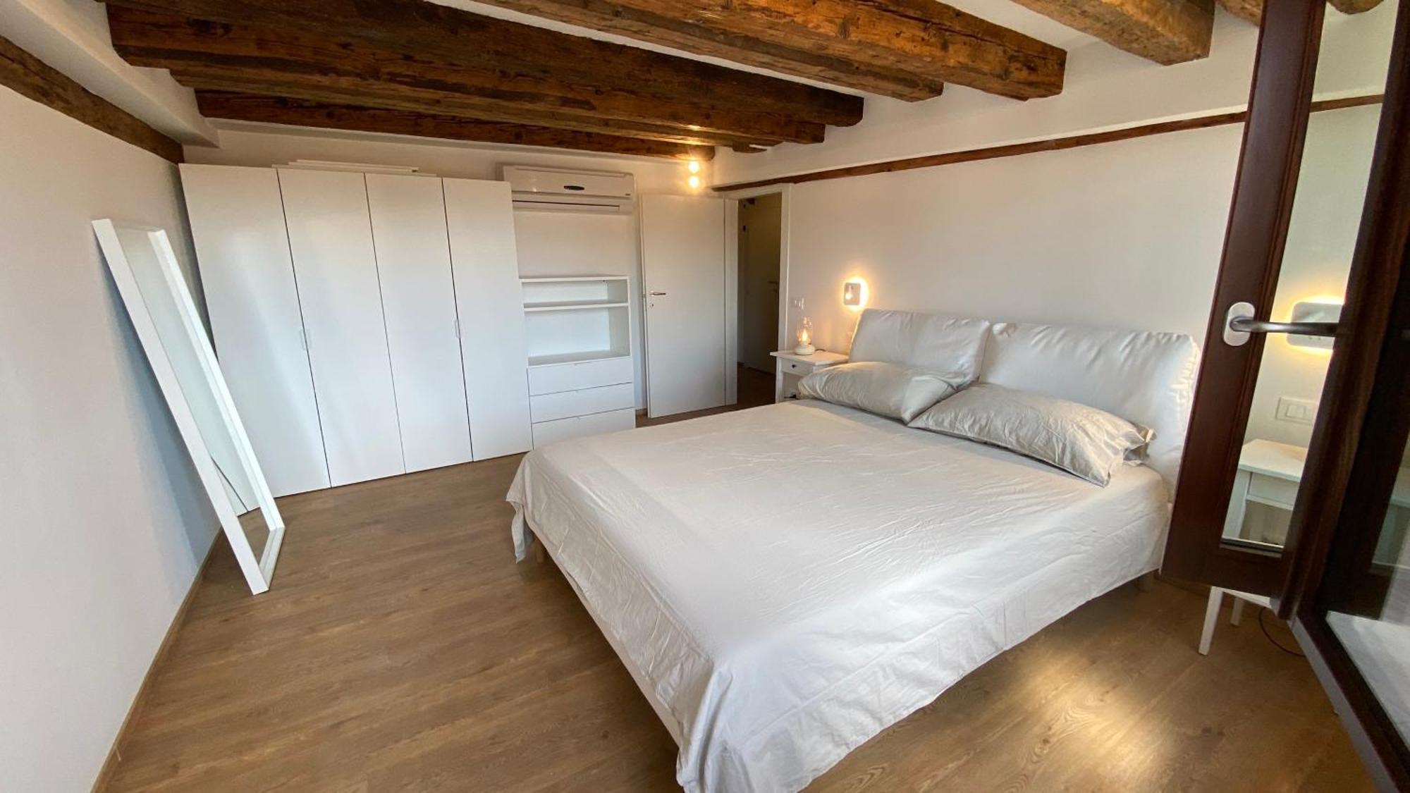 Apartment Rooftop 3999 Venice